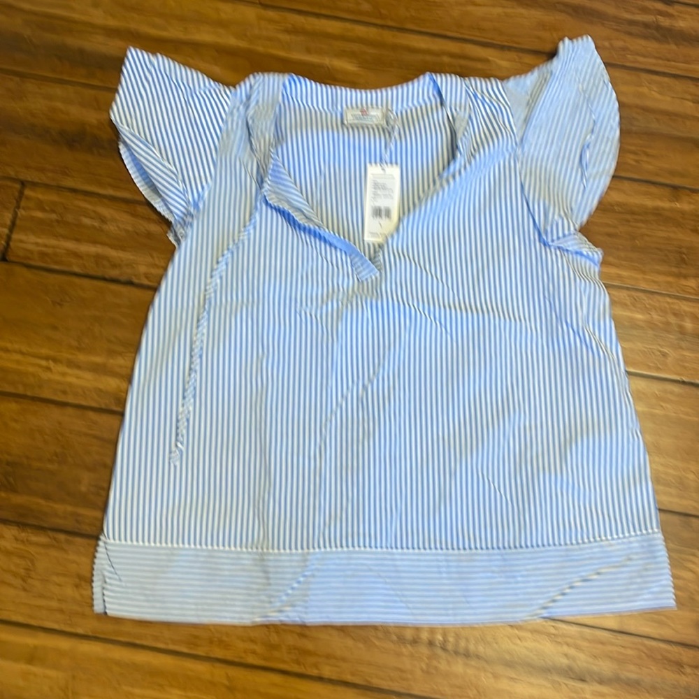 Vineyard vines top